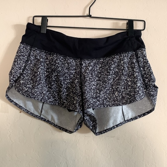 Lululemon Speed Short Daisy Dust Alpine White Black / Black Size 6 - Picture 3 of 8